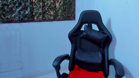 Snapshot of katiacuper chatting on 12.02.24 Katia Cuper online show from 12.02.24