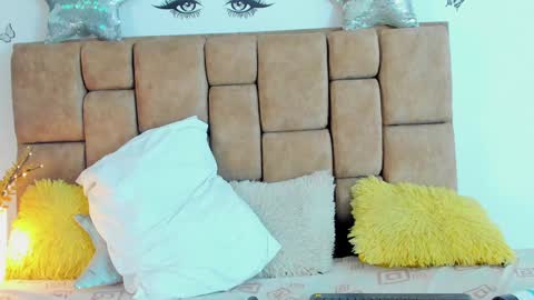 Snapshot of katiacuper chatting on 01.05.25 Katia Cuper online show from 01.05.25