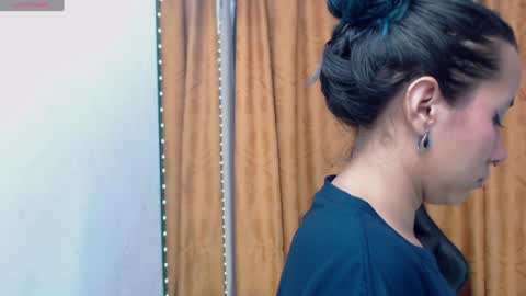 Snapshot of katiacuper chatting on 02.04.25 Katia Cuper online show from 02.04.25