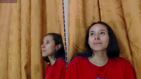 Snapshot of katiacuper chatting on 02.18.25 Katia Cuper online show from 02.18.25