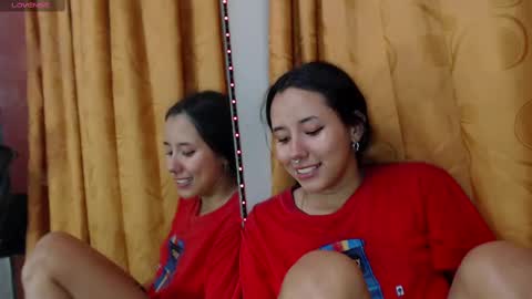 Snapshot of katiacuper chatting on 02.19.25 Katia Cuper online show from 02.19.25