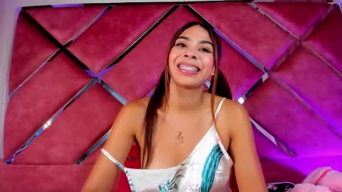 katiagarcia_ online show from 10.24.25