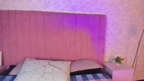 katiawilson  online show from 02.10.26