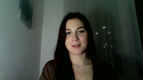 Snapshot of katie_foxi chatting on 10.11.25 katie_foxi online show from 10.11.25