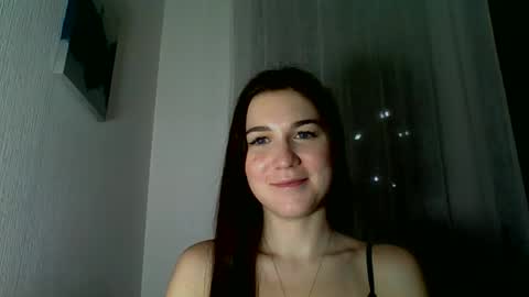 Snapshot of katie_foxi chatting on 10.13.25 katie_foxi online show from 10.13.25