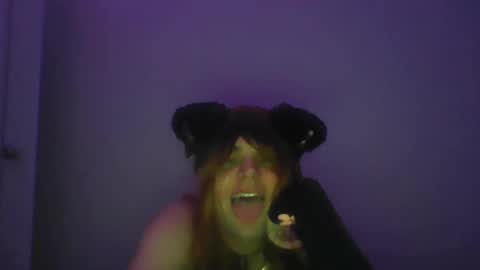 Snapshot of katiecross420 chatting on 01.02.25 katiecross420 online show from 01.02.25