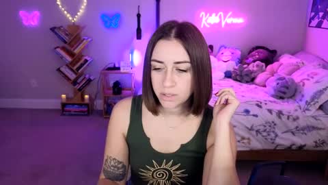 Snapshot of katieverona chatting on 02.07.25 Katie Verona online show from 02.07.25