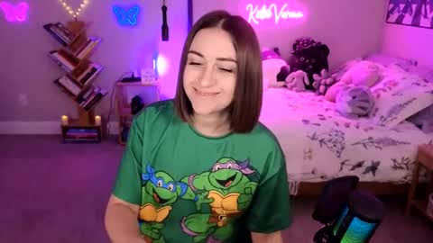 Snapshot of katieverona chatting on 02.12.25 Katie Verona online show from 02.12.25