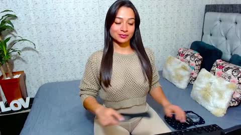 Follow Instagram katikloving online show from 12.02.24