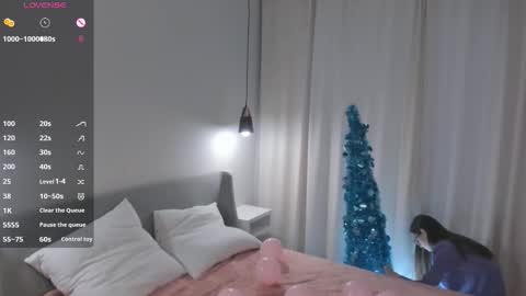 Scarlett online show from 12.18.25