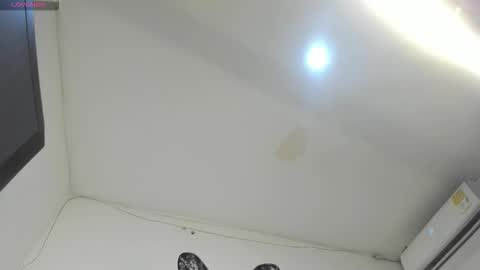 Snapshot of katitahotcam_ass chatting on 10.19.25 katita online show from 10.19.25