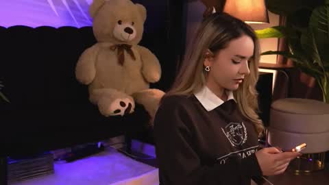 Snapshot of katjolie chatting on 03.23.26 KatJolie online show from 03.23.26