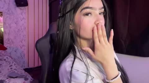 Snapshot of katleen_v chatting on 02.14.26 Katleen. online show from 02.14.26