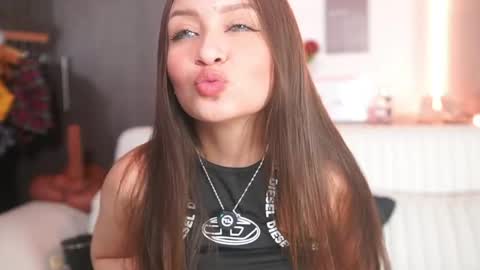 Snapshot of katlyn_martins chatting on 04.30.26 K A T L Y N online show from 04.30.26