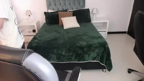 Katnia and Marcuz online show from 01.09.25