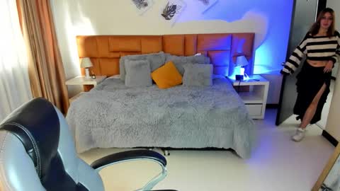 Katnia and Marcuz online show from 10.10.25