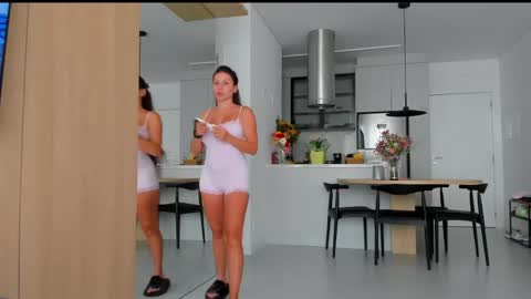 Snapshot of katrin_fit chatting on 04.19.26 Katrin online show from 04.19.26