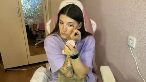 Snapshot of katrin_kristal chatting on 04.20.26 naked in pvt show 100 tk online show from 04.20.26