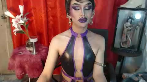 Snapshot of katrinadestroyer chatting on 04.19.26 katrinadestroyer online show from 04.19.26