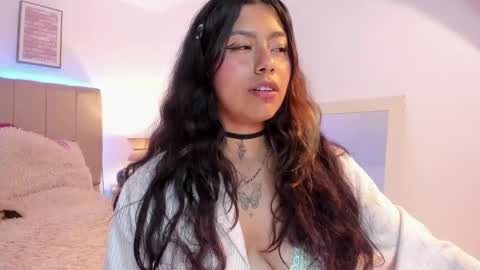 Snapshot of katta_ossa chatting on 02.19.25 katta_ossa online show from 02.19.25