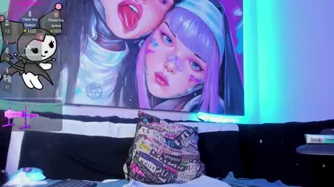 Katiia online show from 10.27.25