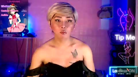 Snapshot of kattiecurrent chatting on 06.18.26 Saisy online show from 06.18.26