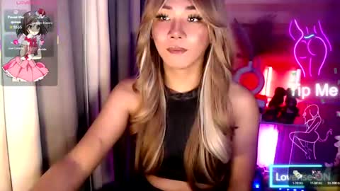 Snapshot of kattiecurrent chatting on 06.26.26 Saisy online show from 06.26.26