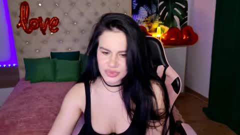 KattieSims online show from 02.12.25