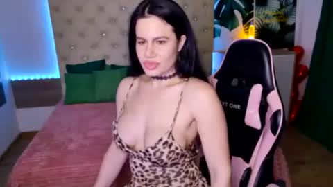KattieSims online show from 02.24.25