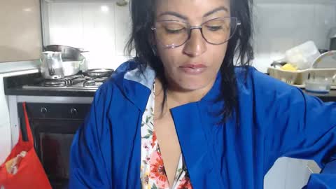 Snapshot of kattleyagray chatting on 09.26.25 KattleyaGrey online show from 09.26.25