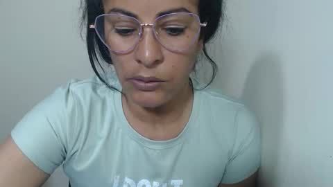 Snapshot of kattleyagray chatting on 06.11.26 KattleyaGrey online show from 06.11.26