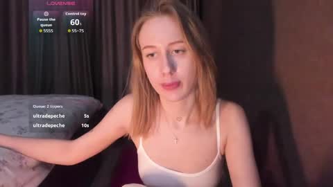 Snapshot of katty_blondy chatting on 03.24.26 katty_blondy online show from 03.24.26