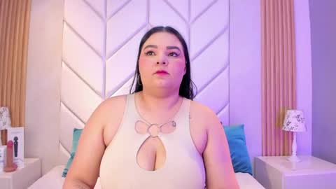 Snapshot of kattyarogers chatting on 06.15.26 KattyaRogers online show from 06.15.26