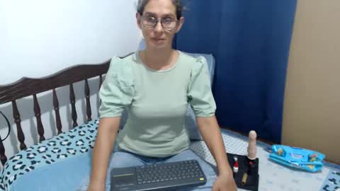Snapshot of kattydirty144 chatting on 05.07.26 angel online show from 05.07.26