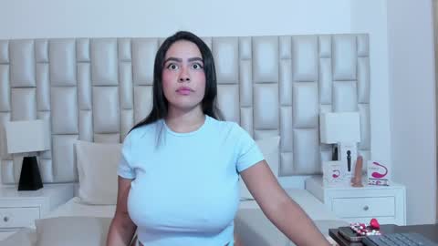 katy blonde girl and paola big boobs online show from 01.10.25