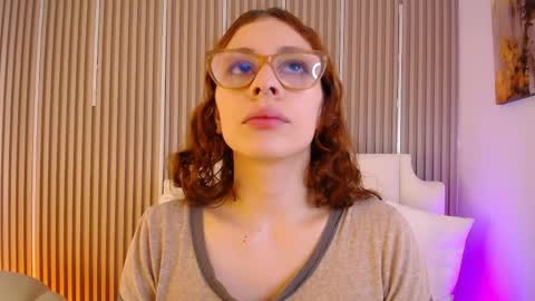 Snapshot of katy_van chatting on 04.27.26 Katy Van online show from 04.27.26