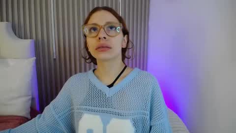 Snapshot of katy_van chatting on 05.14.26 Katy Van online show from 05.14.26