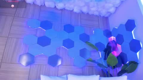    online show from 03.08.26