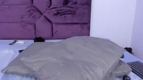 Snapshot of katybrowns chatting on 12.07.24 KATY online show from 12.07.24