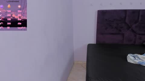 Snapshot of katybrowns chatting on 01.05.25 KATY online show from 01.05.25