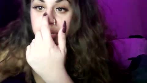 Snapshot of kaurn0ir chatting on 02.08.25 Kaur Noir online show from 02.08.25