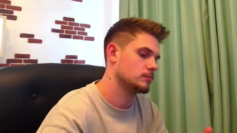 Snapshot of kavinakul chatting on 02.25.25 KavinAkul online show from 02.25.25