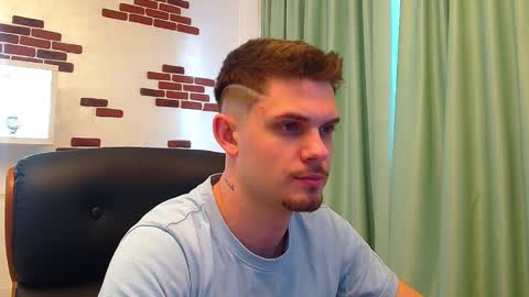 Snapshot of kavinakul chatting on 03.08.25 KavinAkul online show from 03.08.25