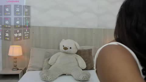   online show from 10.03.25