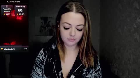 Snapshot of kayaskylar chatting on 12.17.24 Kaya online show from 12.17.24