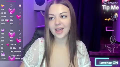 Snapshot of kayaskylar chatting on 10.17.25 Kaya online show from 10.17.25