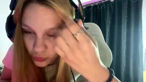 Amia online show from 04.06.26