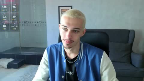 Snapshot of kaydendrew chatting on 05.19.26 KaydenDrew online show from 05.19.26