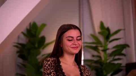 Snapshot of kaylabray chatting on 11.05.25 kaylabray online show from 11.05.25