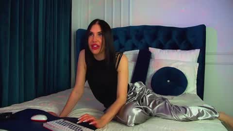 Snapshot of kaylamous chatting on 07.17.26 Kayla online show from 07.17.26